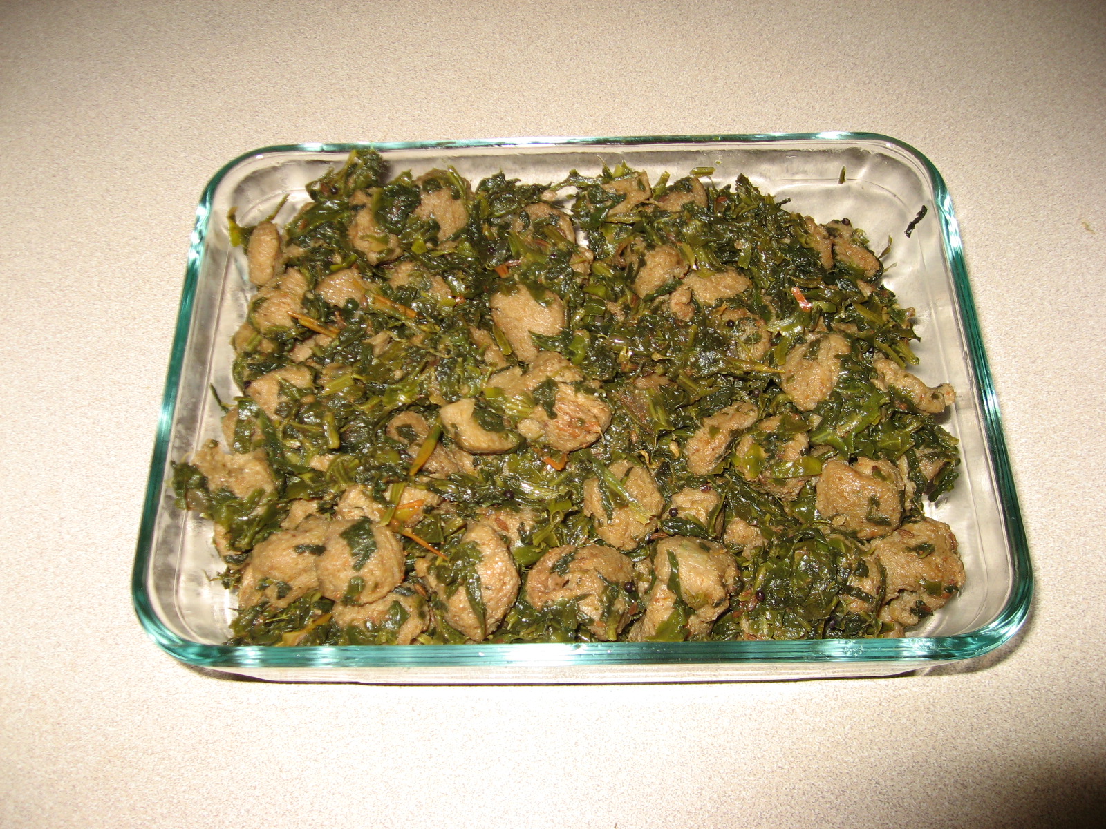 Soy Chunks with Spinach Soy Chunks with Spinach picture